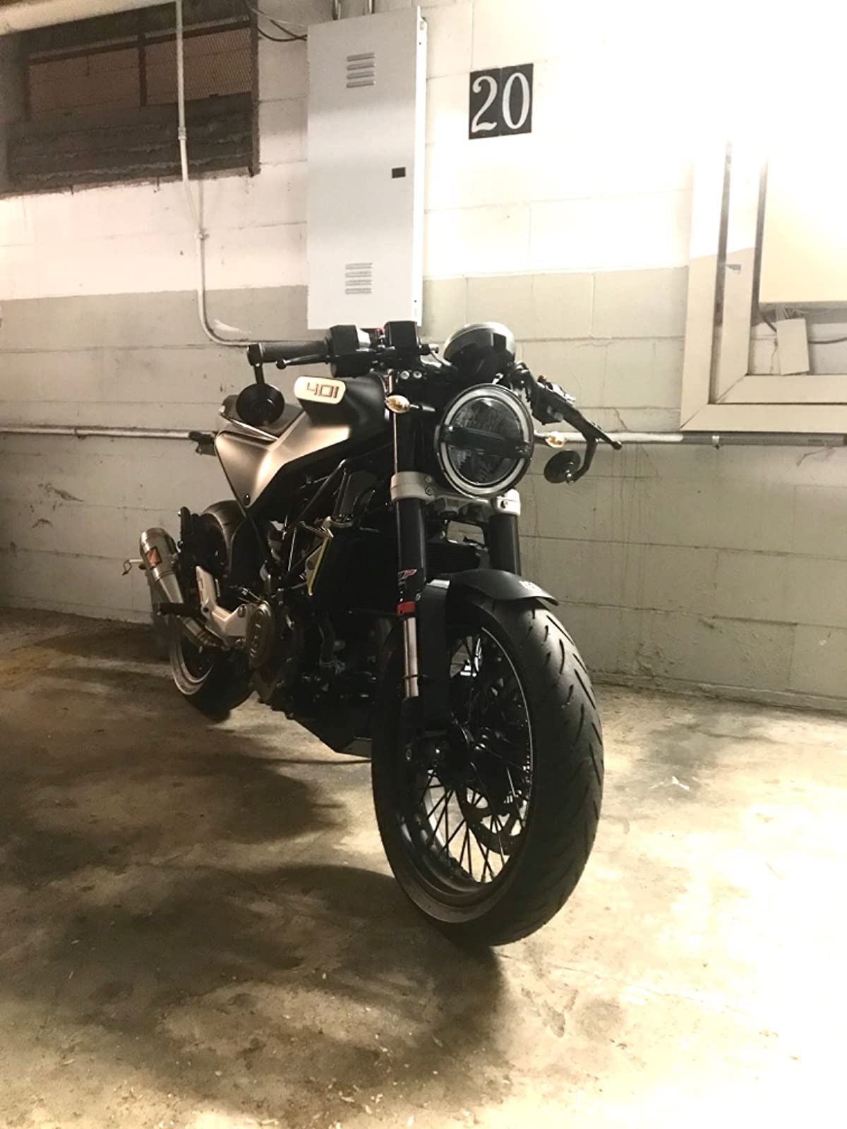 FENRIR Motorcycle bar end mirror in Husqvarna Svartpilen 401