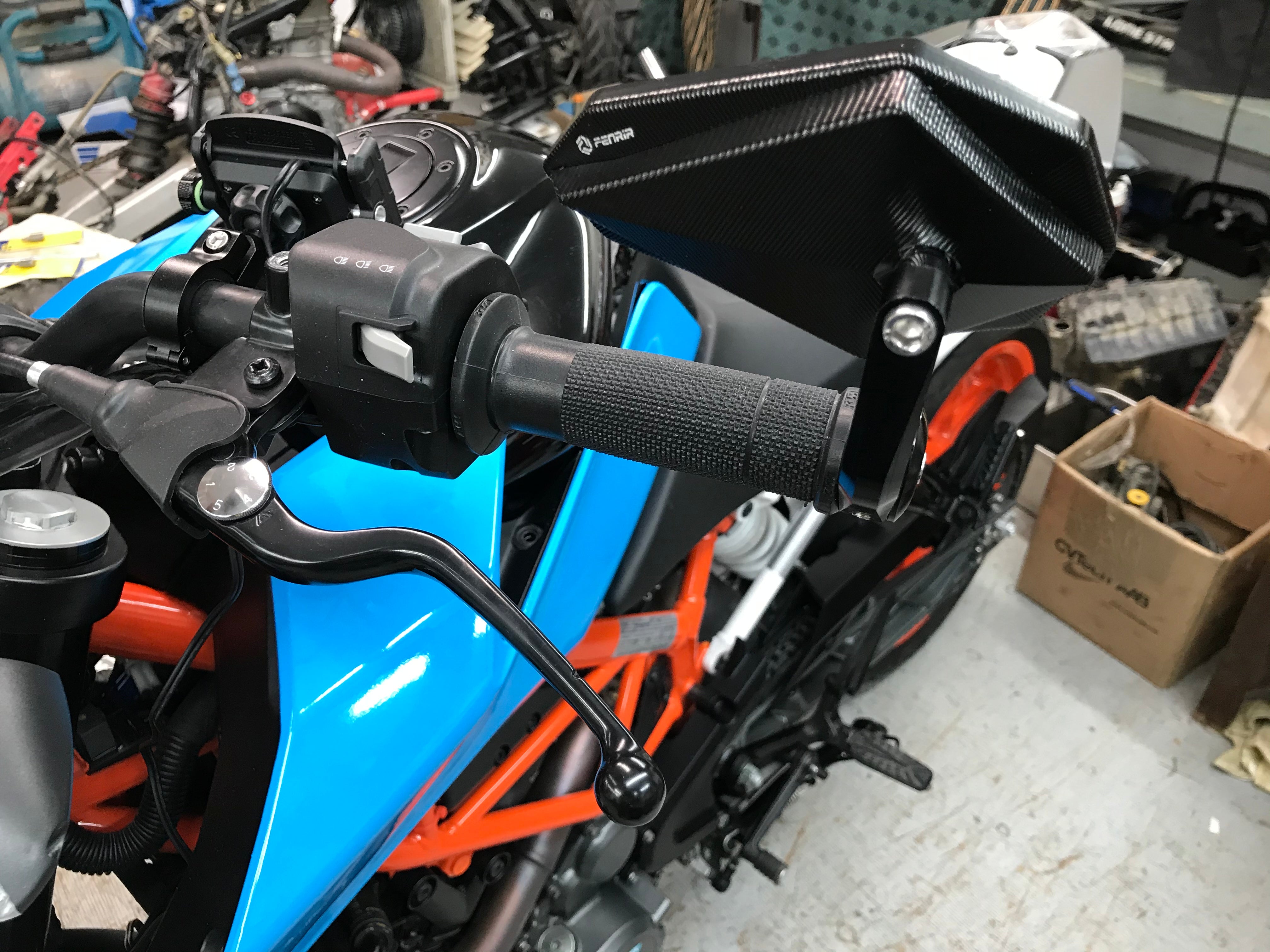 FENRIR Motorcycle Bar End Mirror In KTM 790 Duke